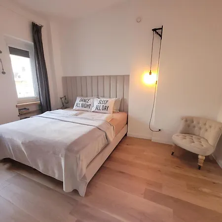 Smileapartment Partyzantów Apartament