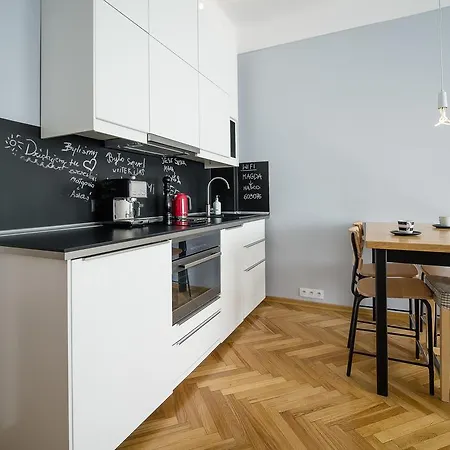 Smileapartment Partyzantów
